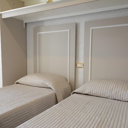 Ferienwohnung Luxury White House Rom Exterior foto